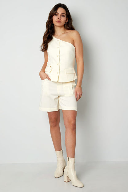 Off shoulder waistcoat
