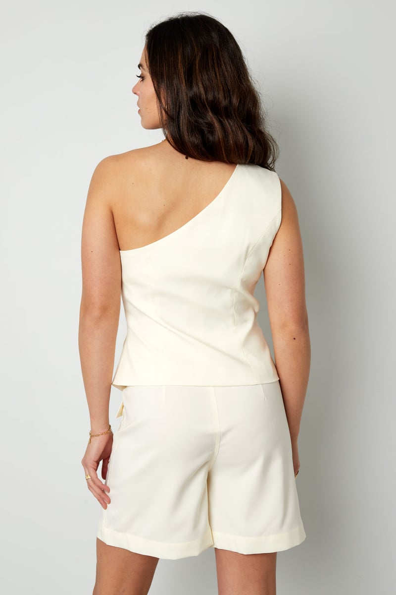 Off shoulder waistcoat