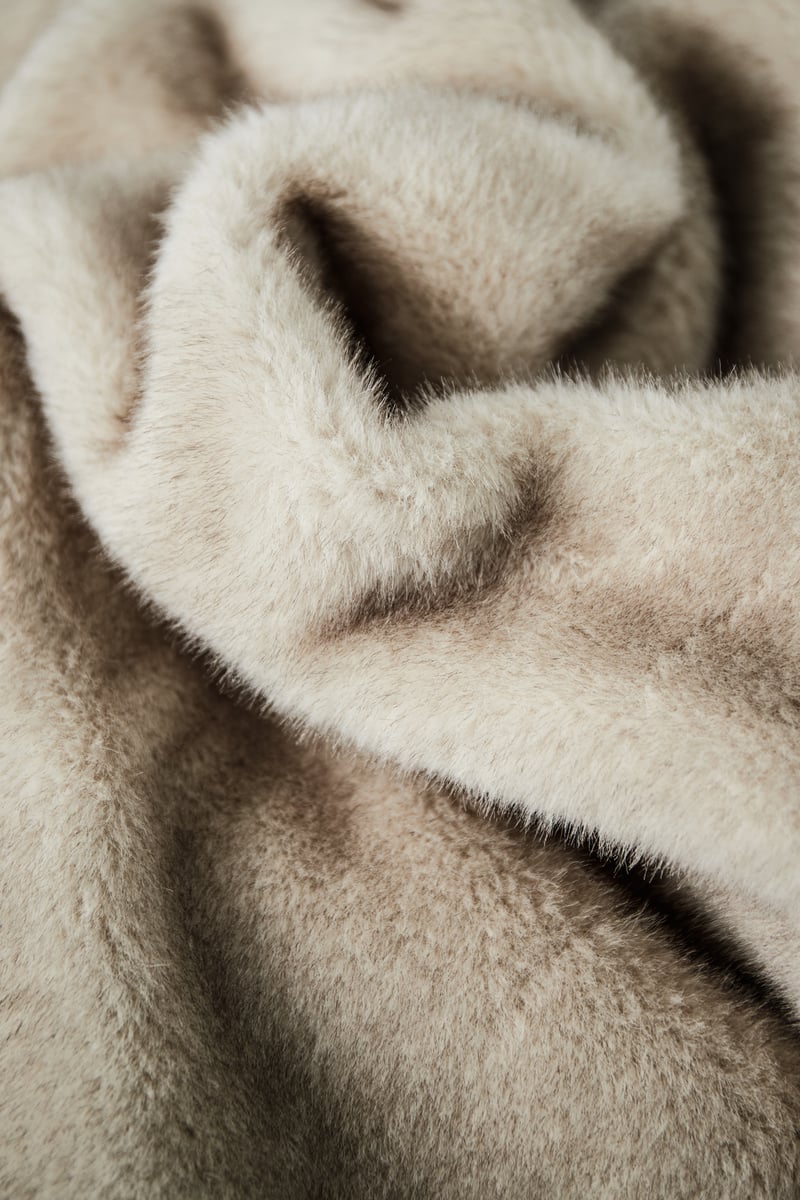 Fluffy basic coat