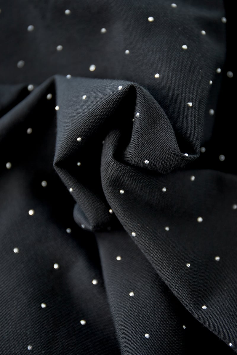 Blouse with studs